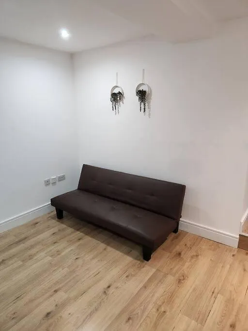 City Sparrow Apartment 2B London 0*,