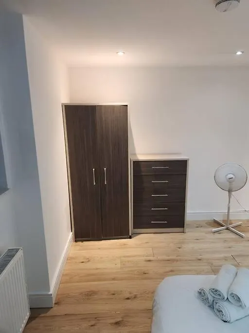 City Sparrow Apartment 2B London