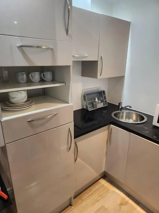 City Sparrow Apartment 2B London